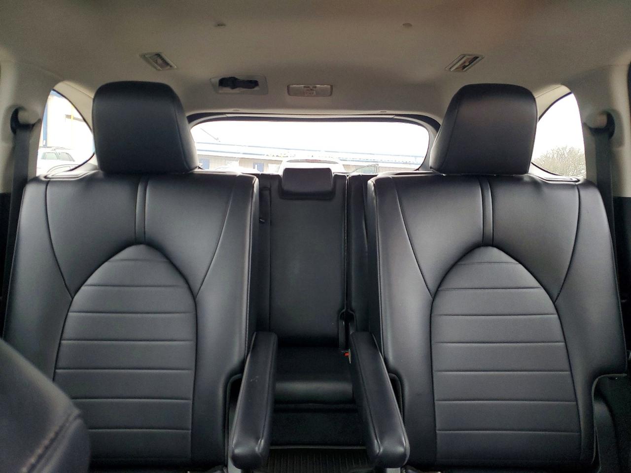 2022 TOYOTA HIGHLANDER XLE photo 10