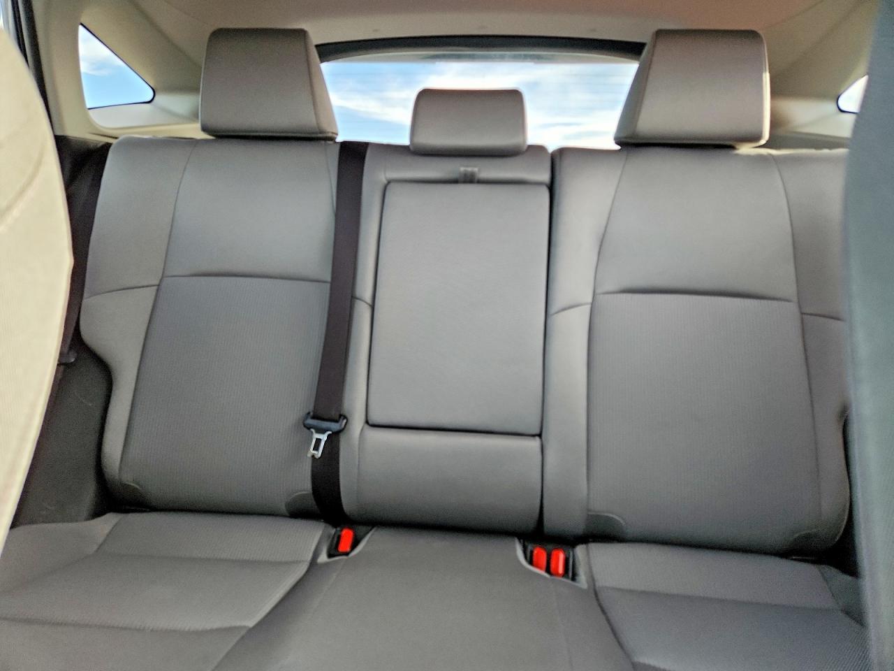 2021 TOYOTA VENZA LE photo 19