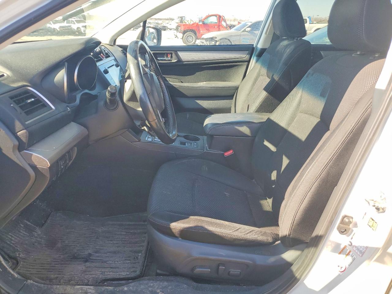 2015 SUBARU OUTBACK 2.5I PREMIUM photo 25