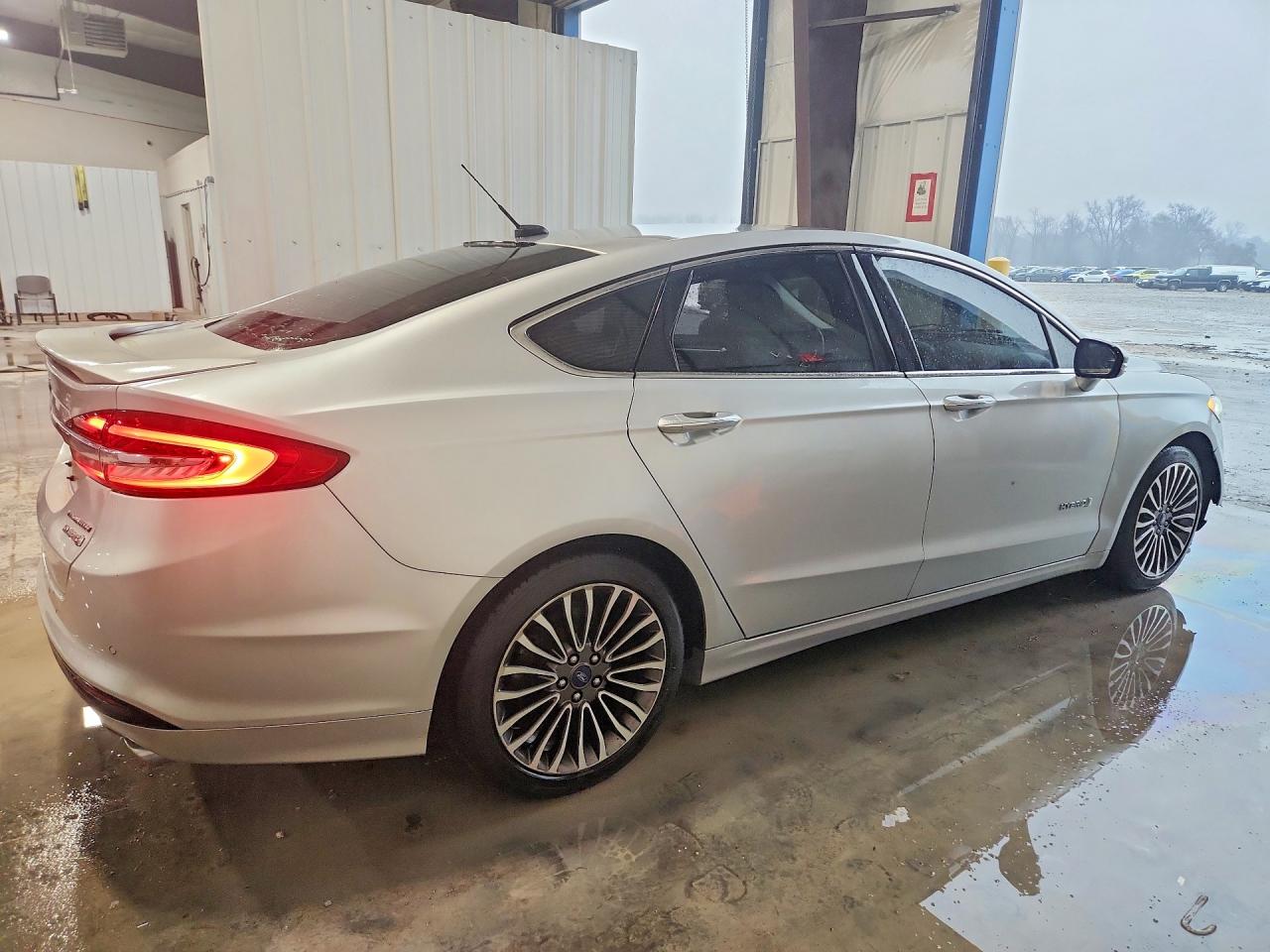 2017 FORD FUSION TITANIUM HEV photo 3
