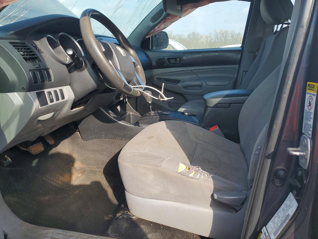 2012 TOYOTA TACOMA PRERUNNER photo 25