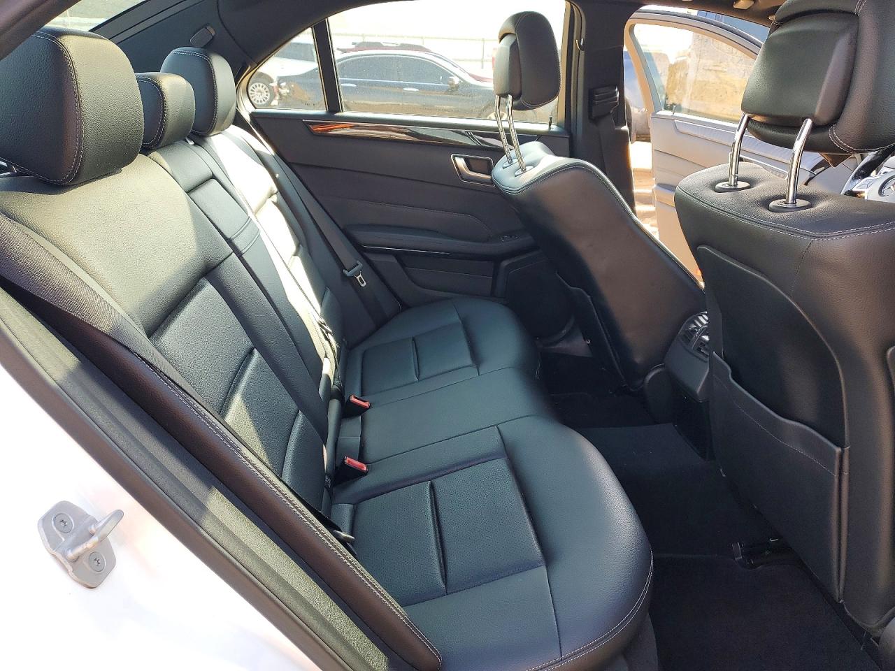 2014 MERCEDES-BENZ E photo 10