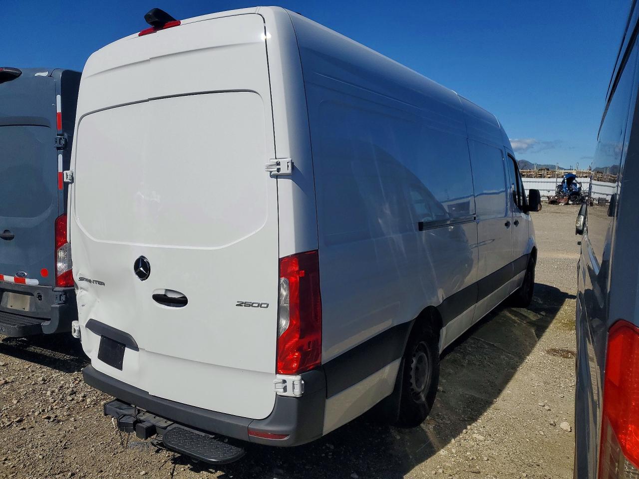 2025 MERCEDES BENZ SPRINTER 2500 DELIVERY VAN photo 7