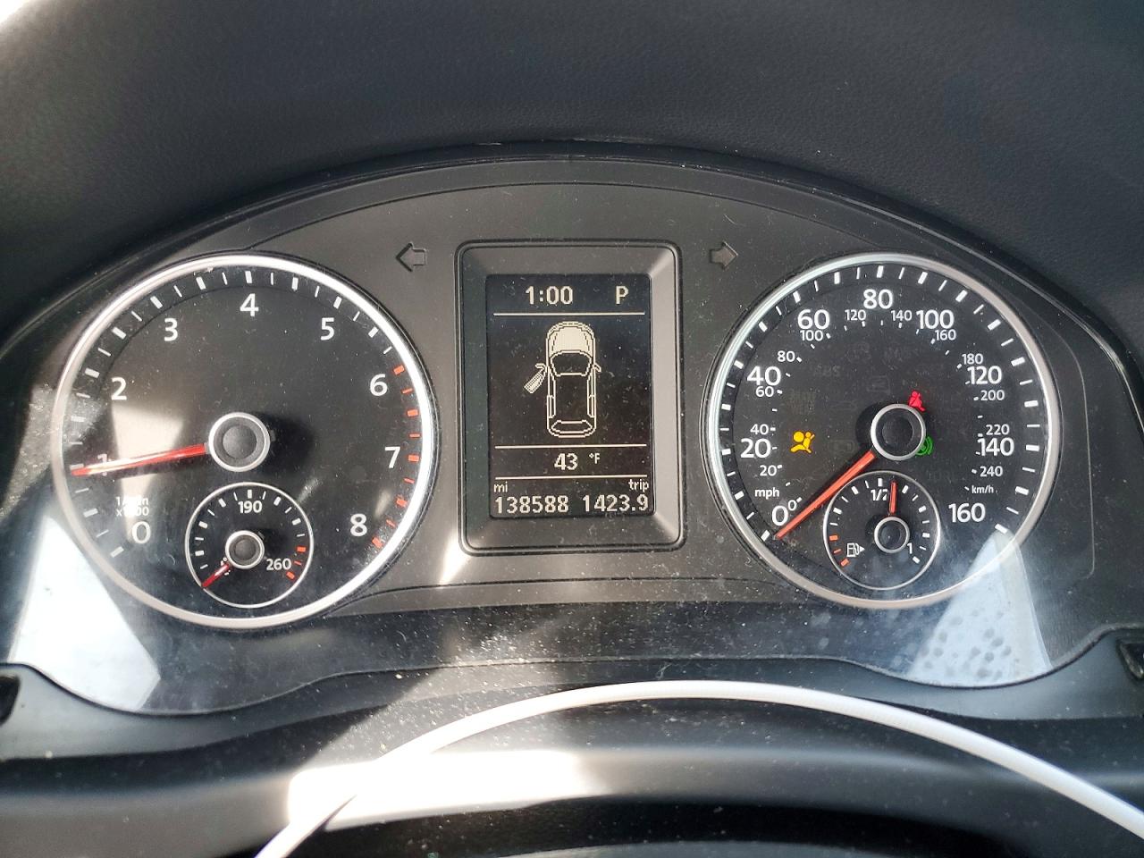 2016 VOLKSWAGEN TIGUAN photo 25
