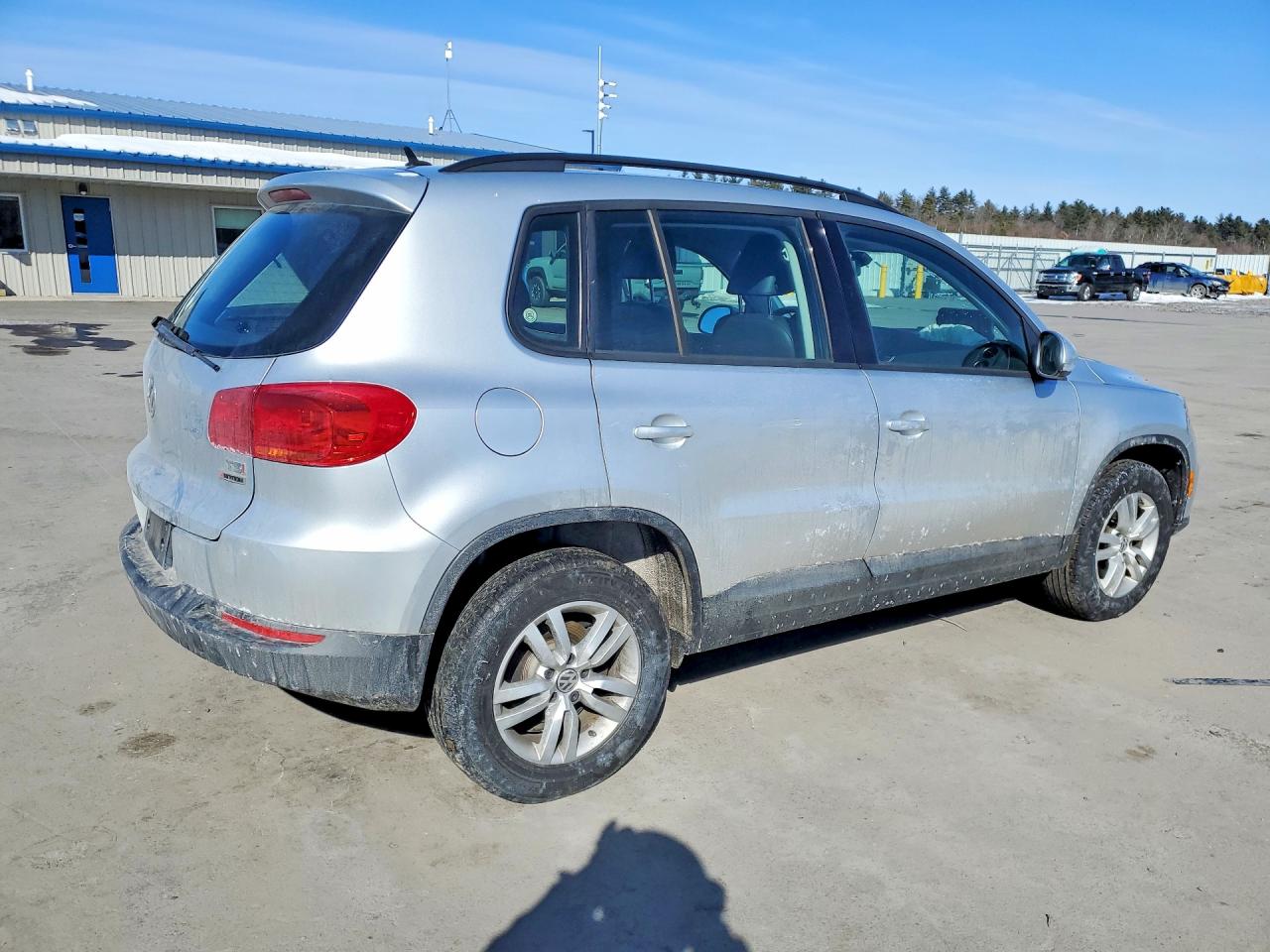 2016 VOLKSWAGEN TIGUAN photo 7