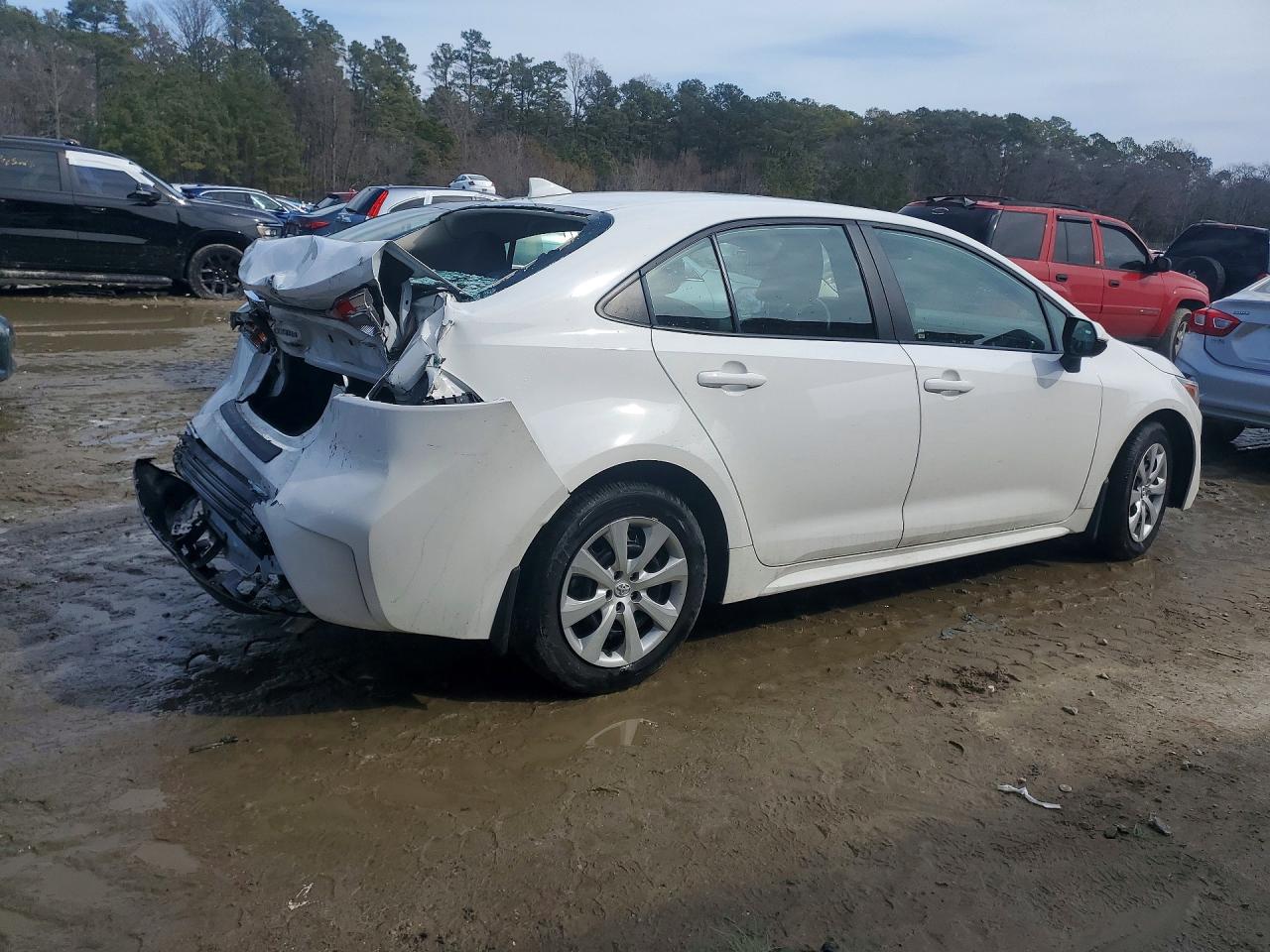 2024 TOYOTA COROLLA LE photo 5