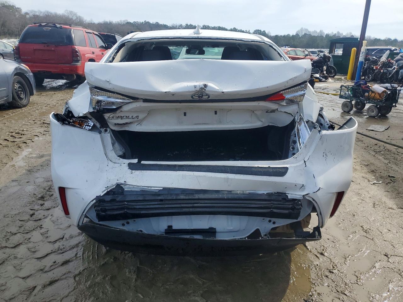 2024 TOYOTA COROLLA LE photo 11