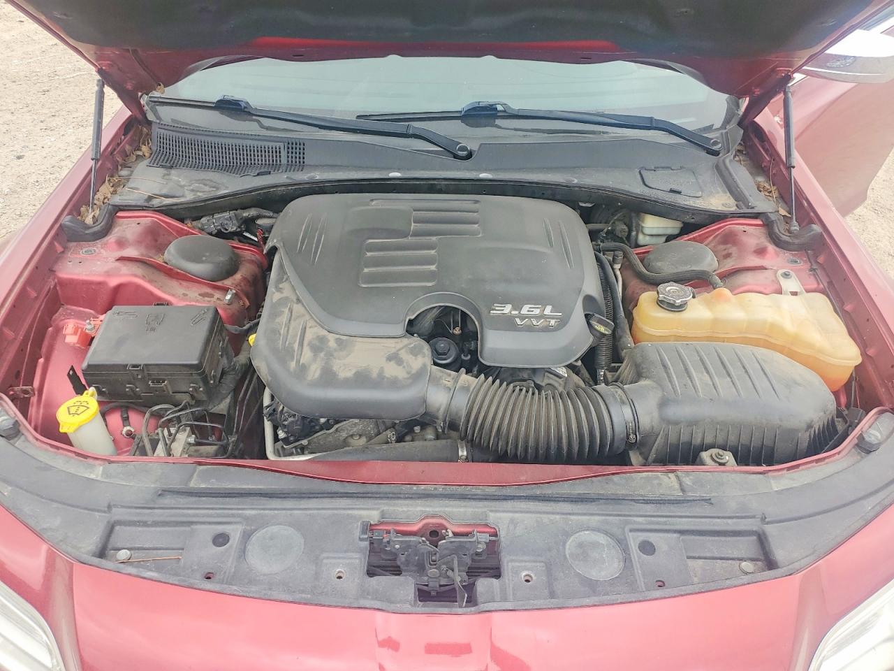 2013 CHRYSLER 300C photo 11