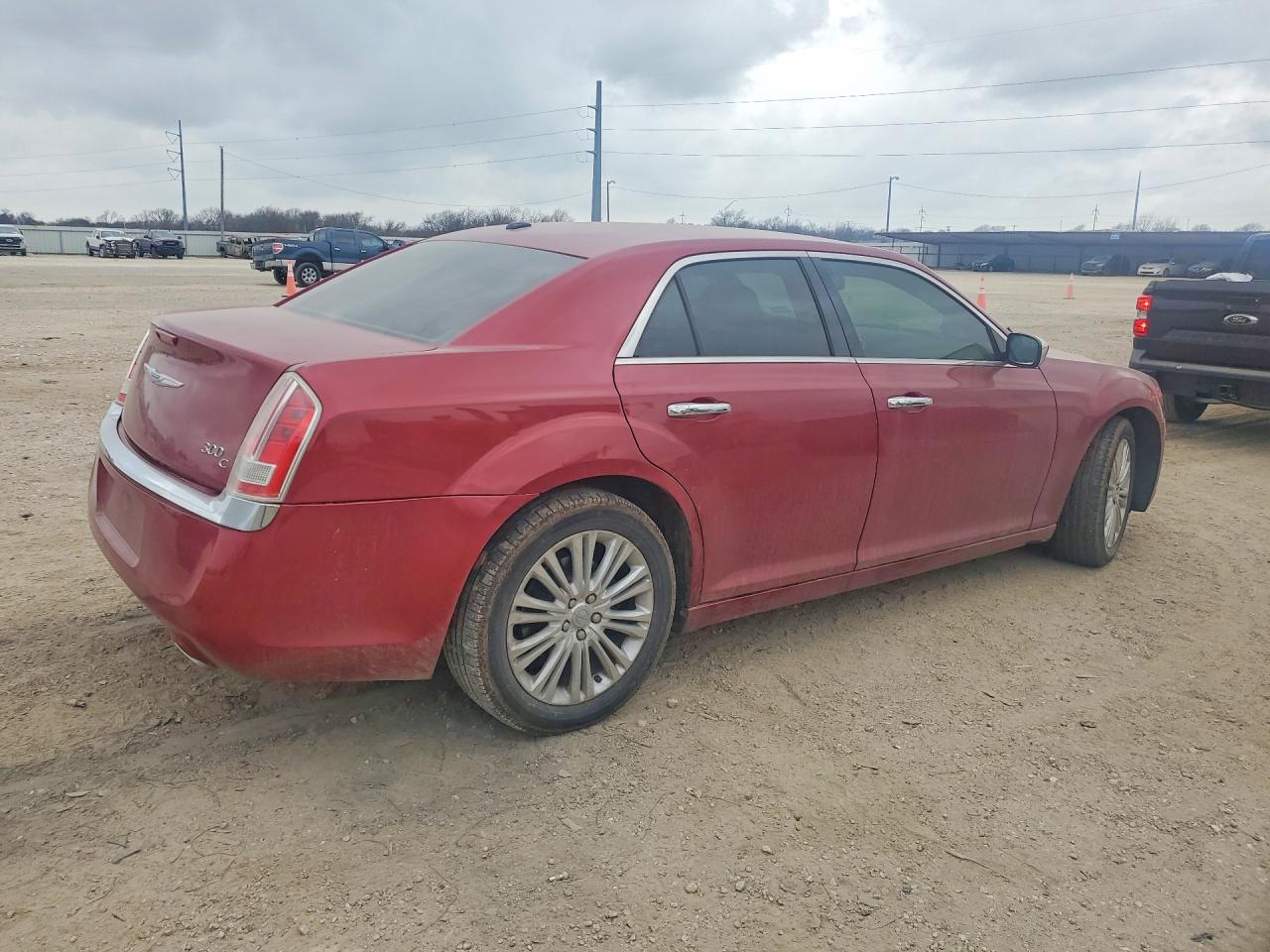 2013 CHRYSLER 300C photo 3