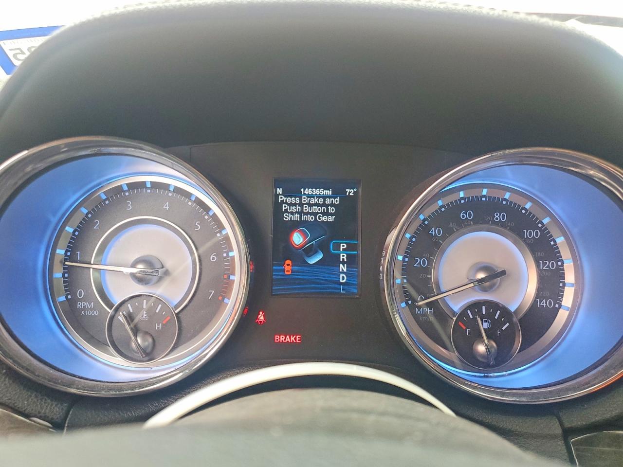 2013 CHRYSLER 300C photo 9