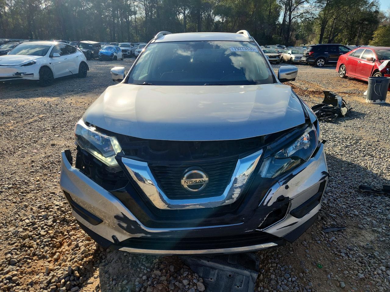 2019 NISSAN ROGUE SV photo 5