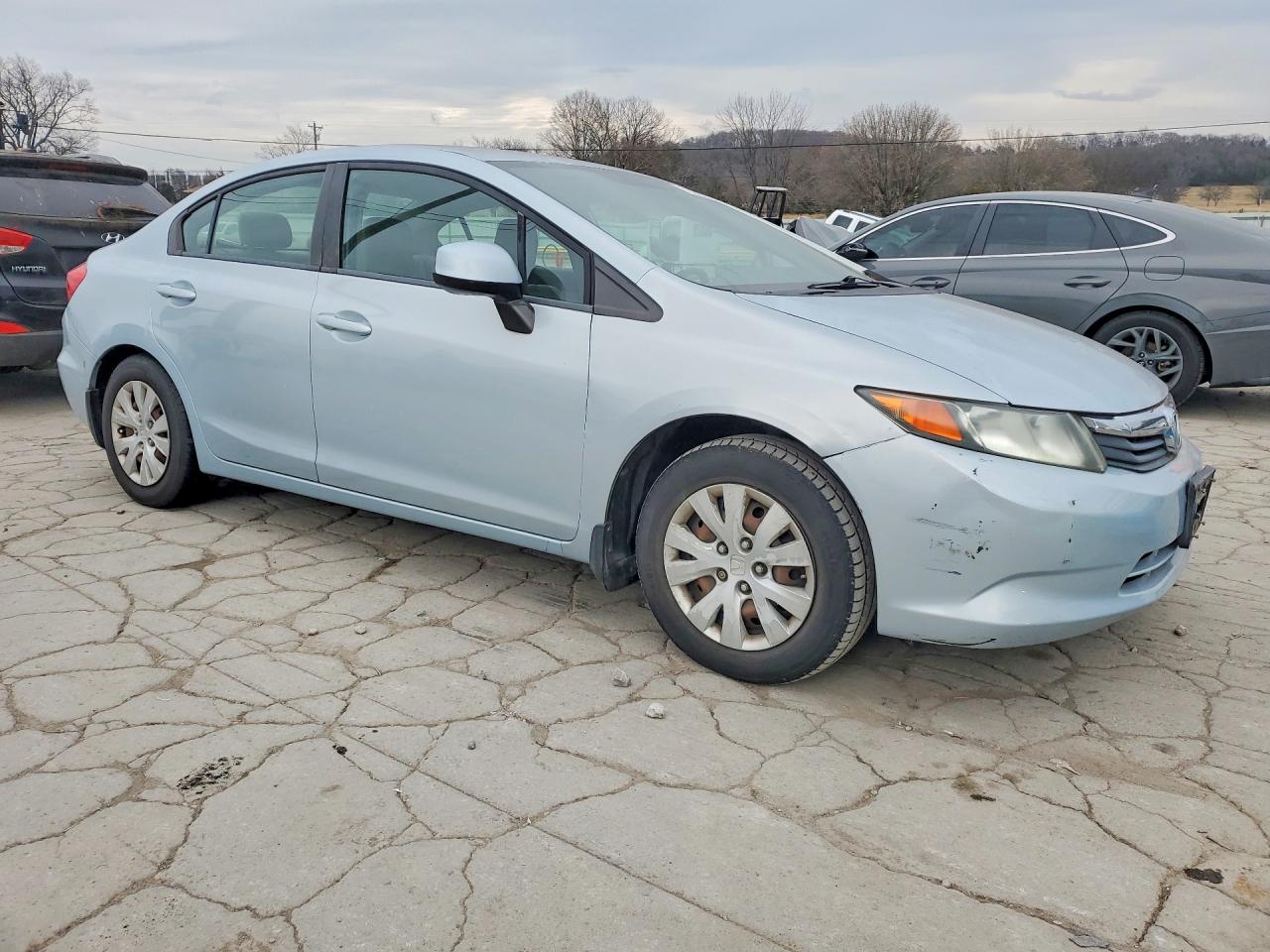 2012 HONDA CIVIC LX photo 4