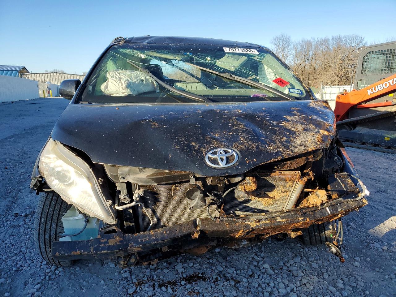 2015 TOYOTA SIENNA LE 8-PASSENGER photo 5