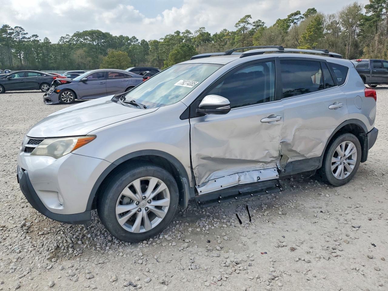 2015 TOYOTA RAV4