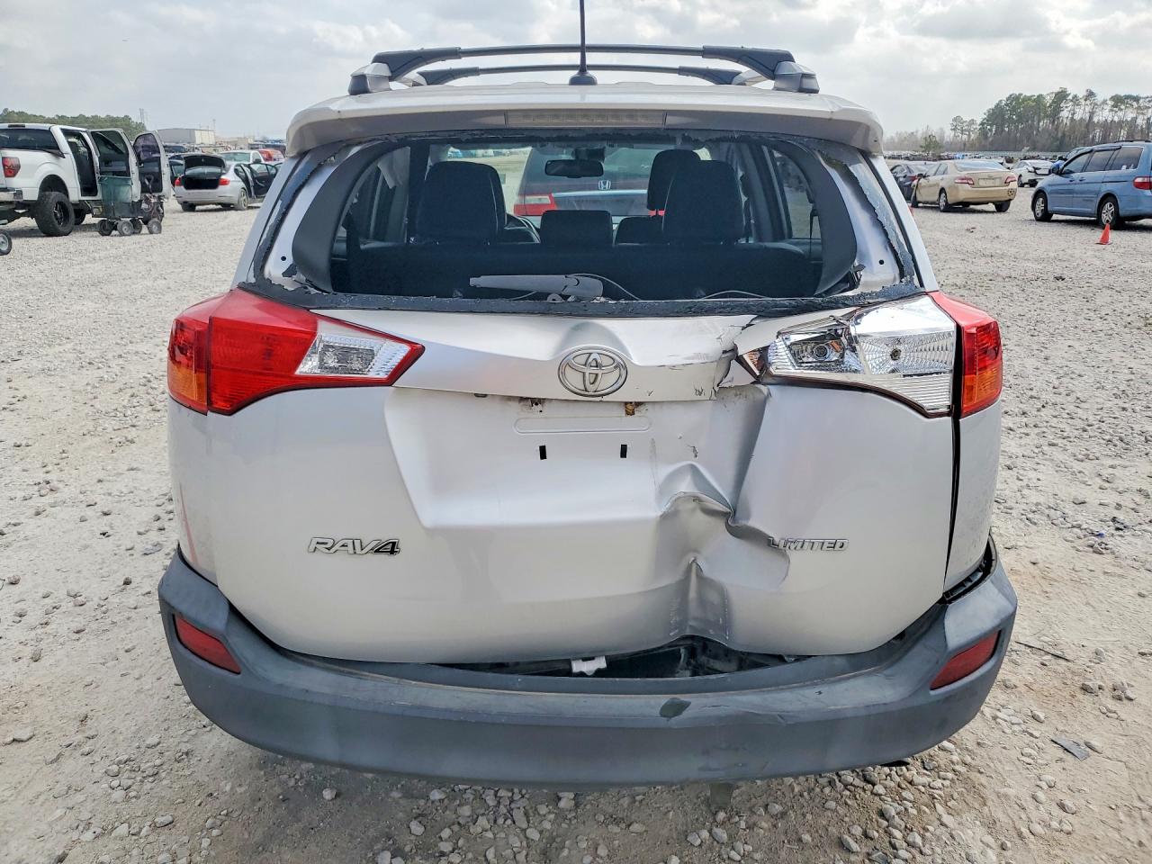 2015 TOYOTA RAV4 LIMITED photo 16