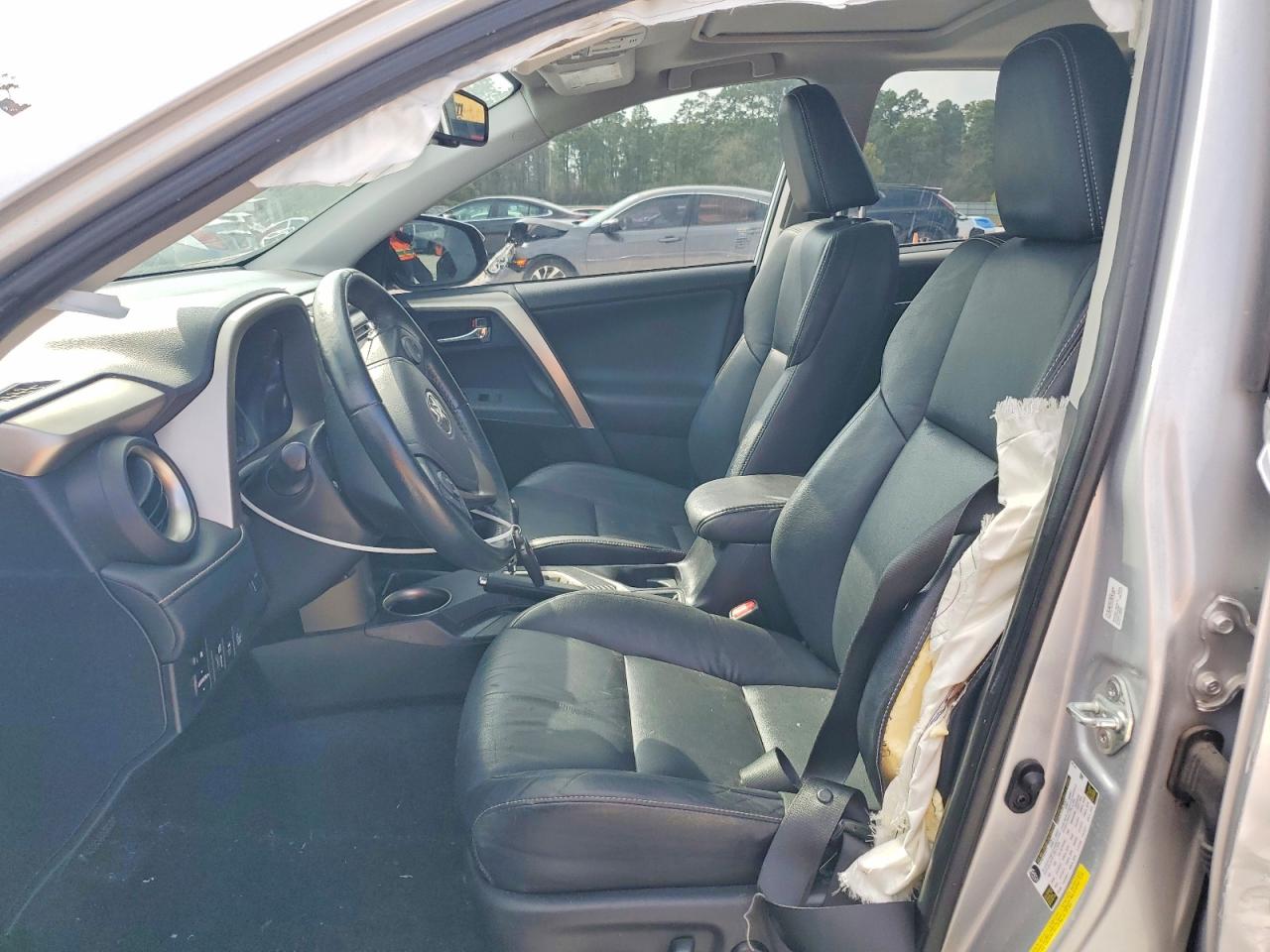 2015 TOYOTA RAV4 LIMITED photo 19