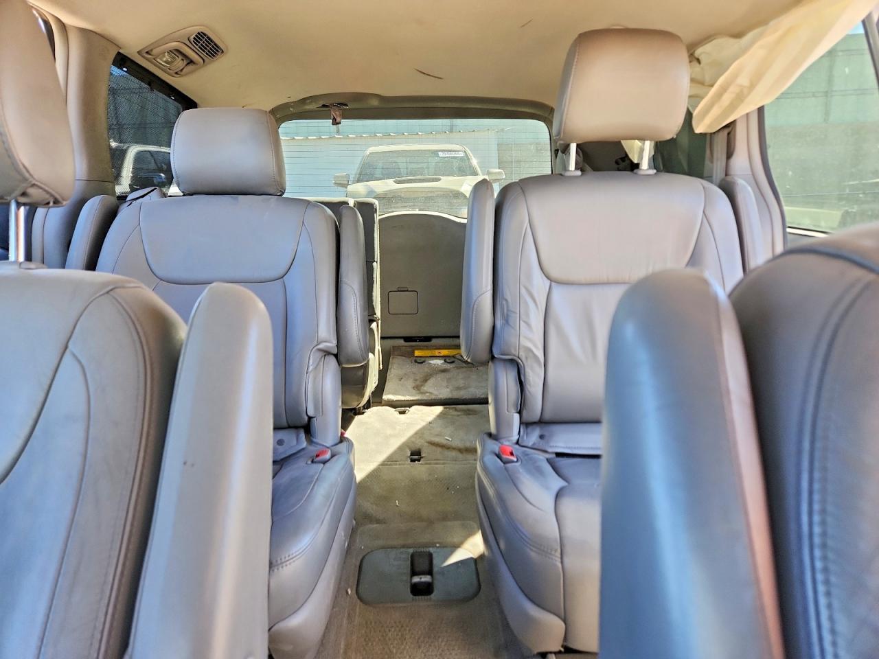 2006 TOYOTA SIENNA XLE 7 PASSENGER photo 28