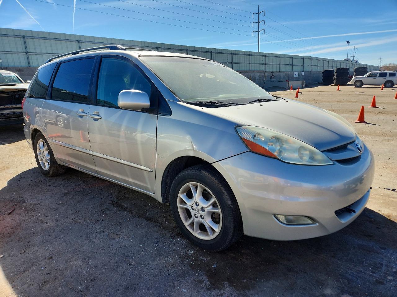 2006 TOYOTA SIENNA XLE 7 PASSENGER photo 10