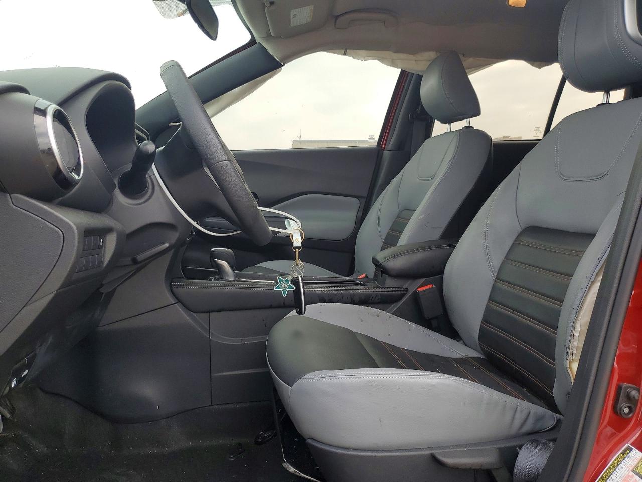 2023 NISSAN KICKS SR photo 13