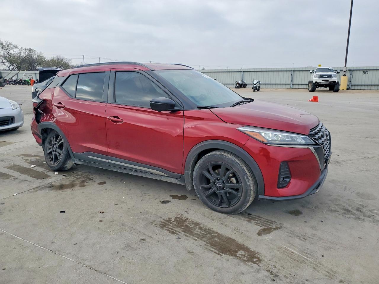 2023 NISSAN KICKS SR photo 7