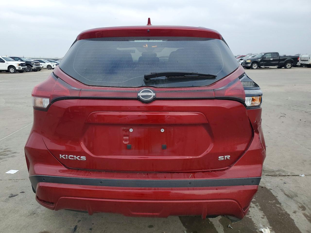 2023 NISSAN KICKS SR photo 11