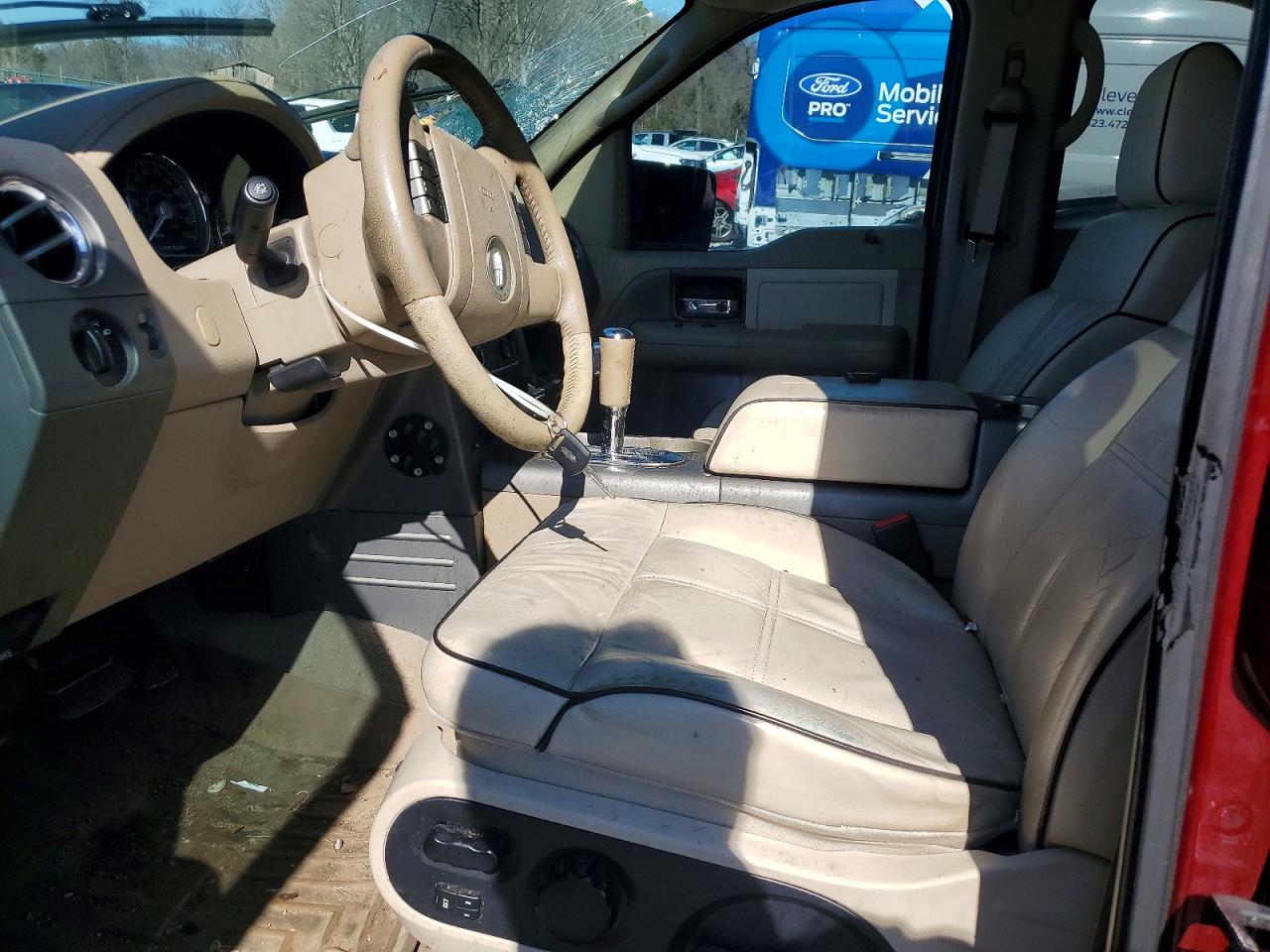 2006 LINCOLN MARK LT photo 7