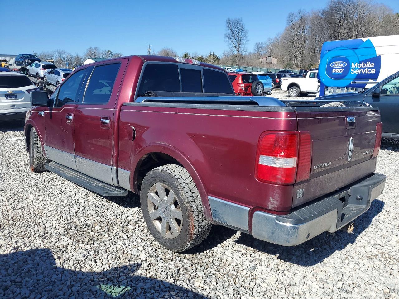 2006 LINCOLN MARK LT photo 2