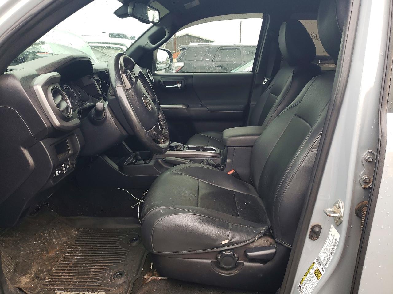 2019 TOYOTA TACOMA SR V6 photo 13