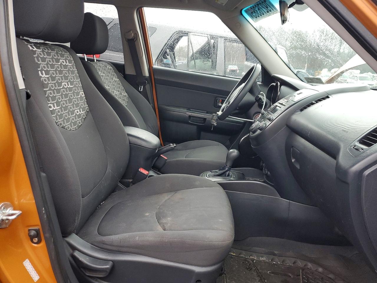2011 KIA SOUL + photo 13