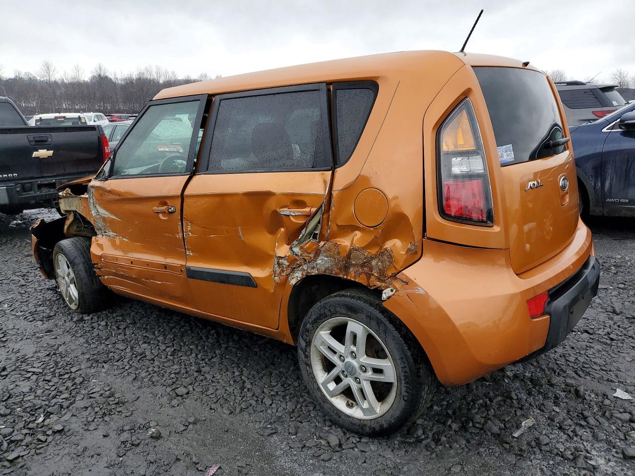 2011 KIA SOUL + photo 3