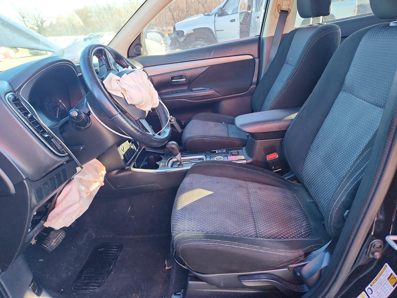 2018 MITSUBISHI OUTLANDER SE photo 7