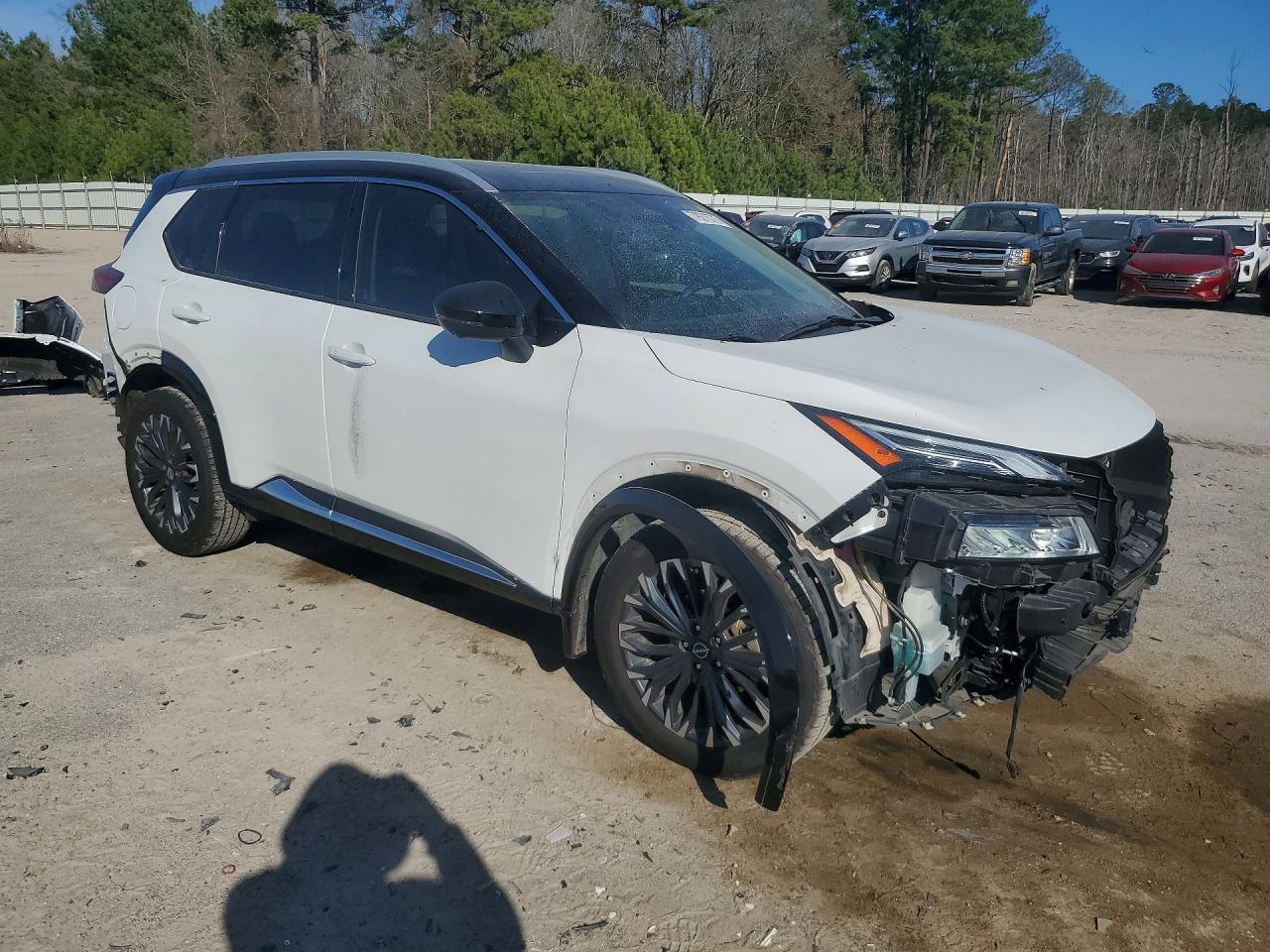 2024 NISSAN ROGUE PLATINUM photo 7