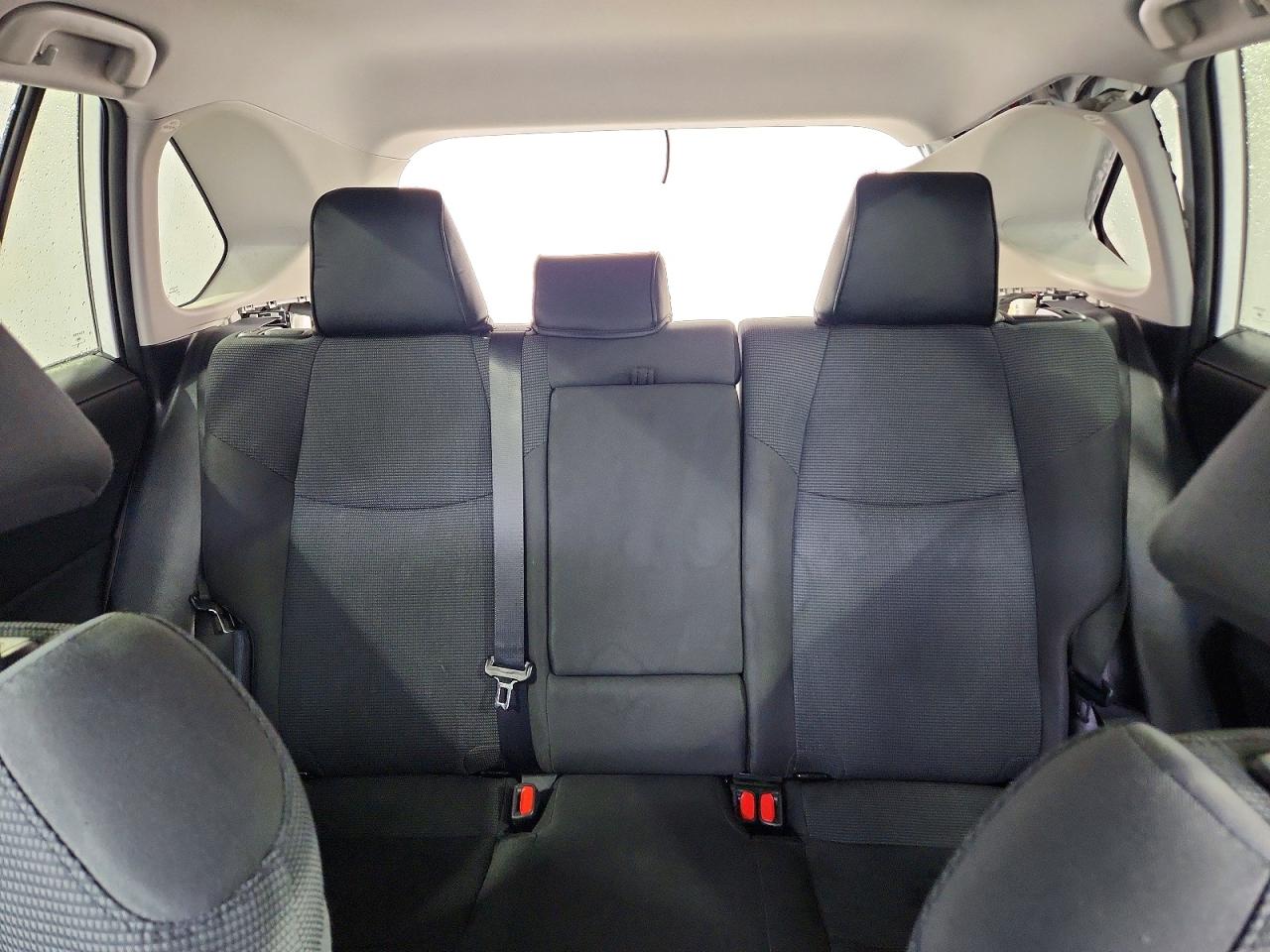 2022 TOYOTA RAV4 LE photo 28
