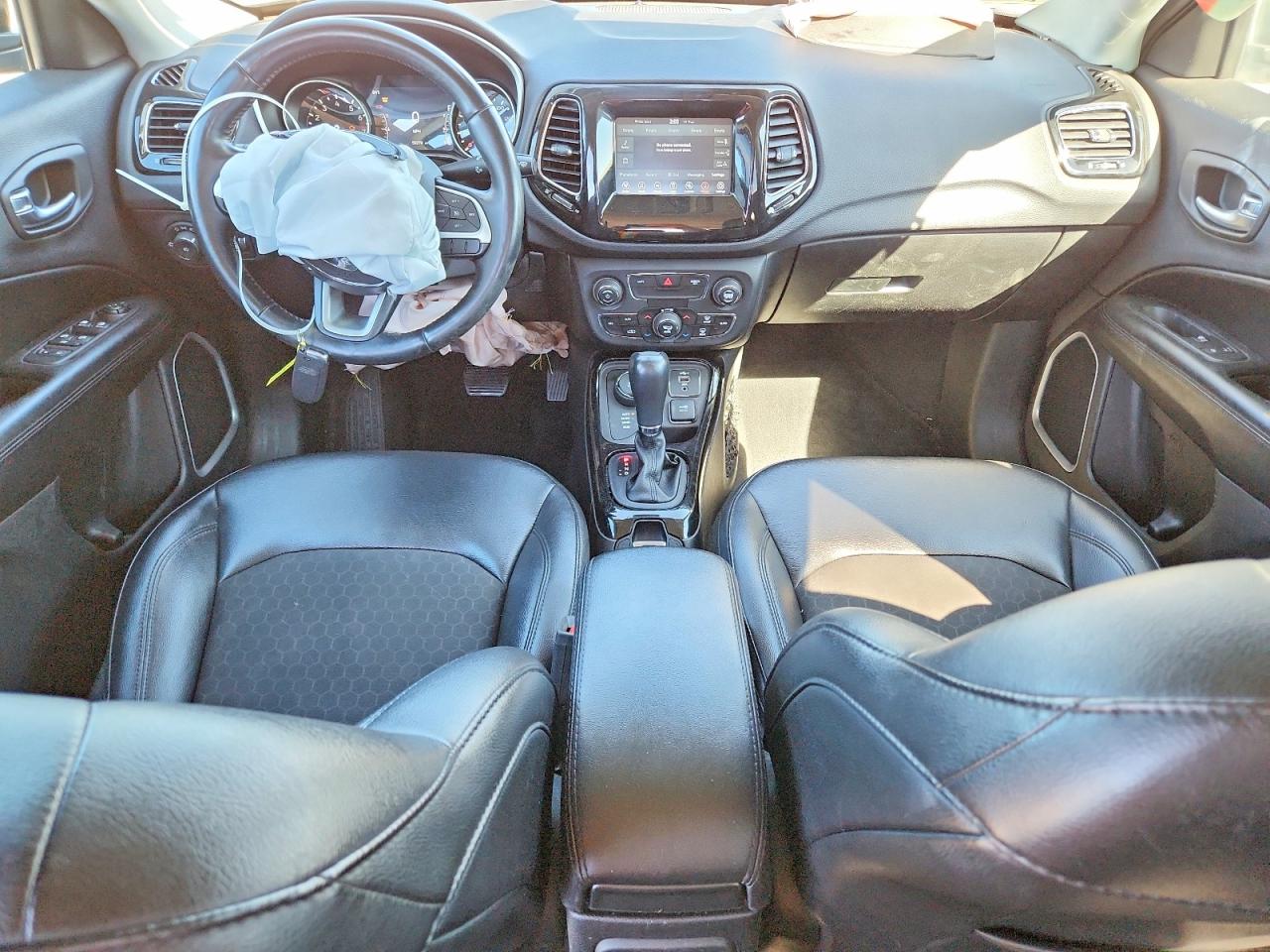 2019 JEEP COMPASS LATITUDE photo 15