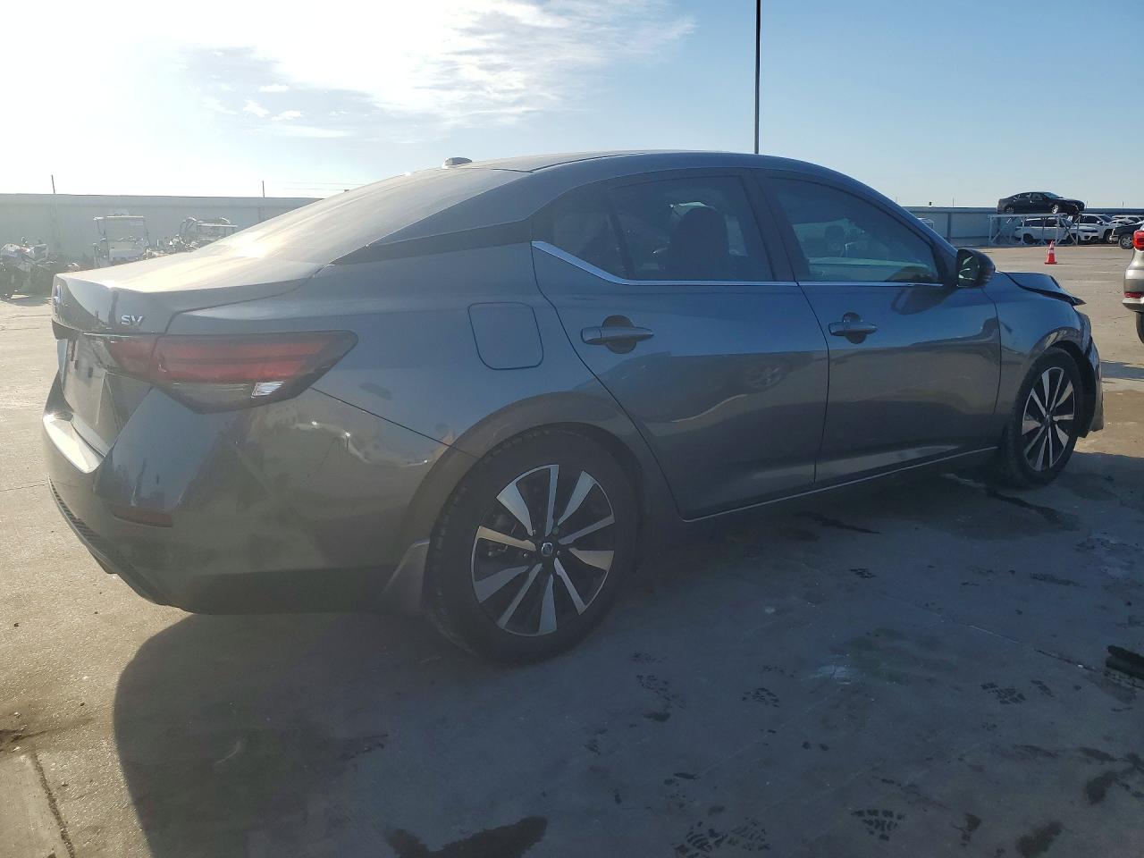 2022 NISSAN SENTRA SV photo 3