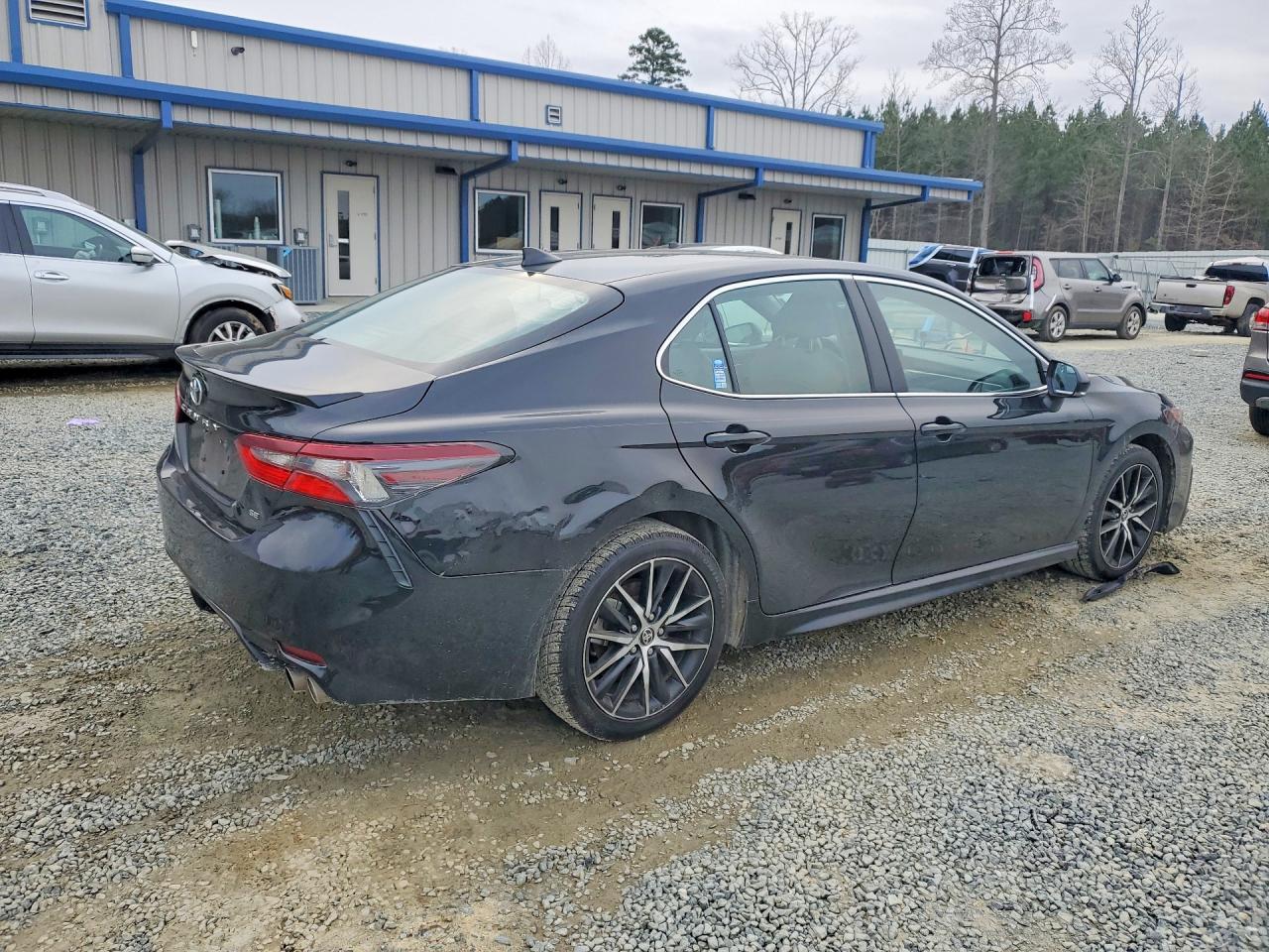 2023 TOYOTA CAMRY SE photo 5