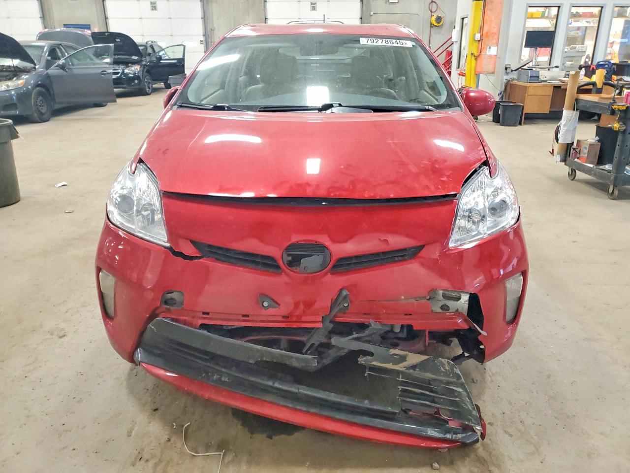 2014 TOYOTA PRIUS THREE photo 5