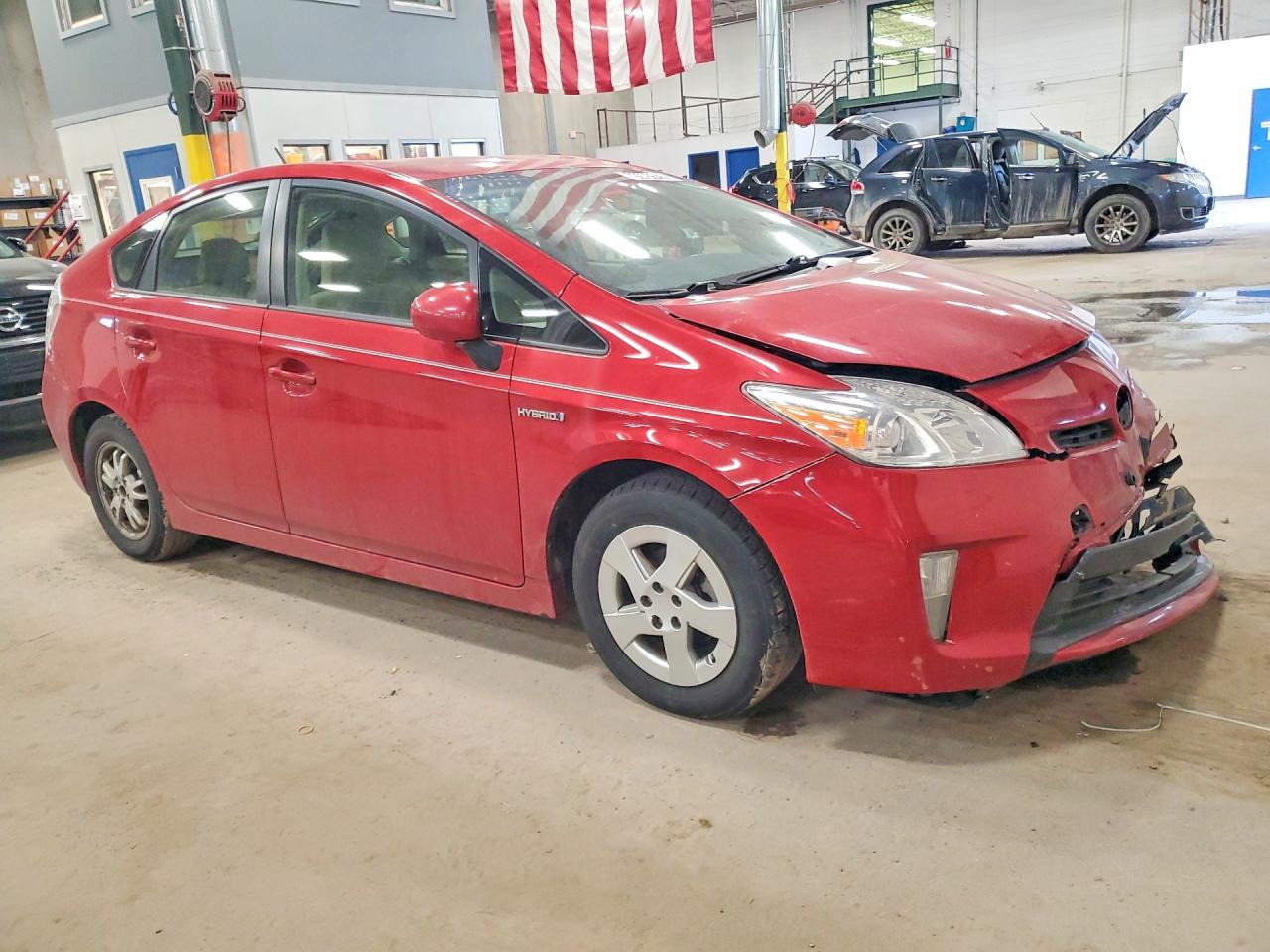 2014 TOYOTA PRIUS THREE photo 4