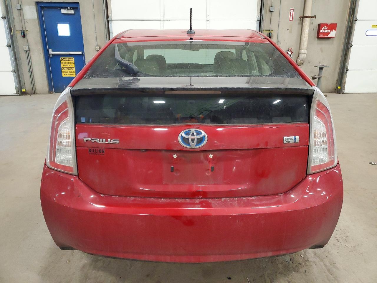 2014 TOYOTA PRIUS THREE photo 6