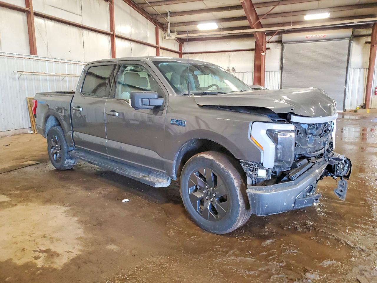 2024 FORD F150 LIGHTNING XLT photo 4