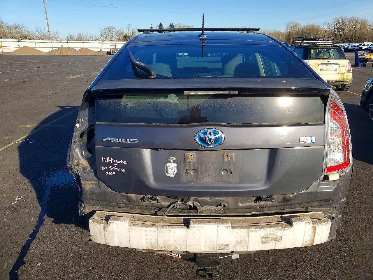 2012 TOYOTA PRIUS THREE photo 6