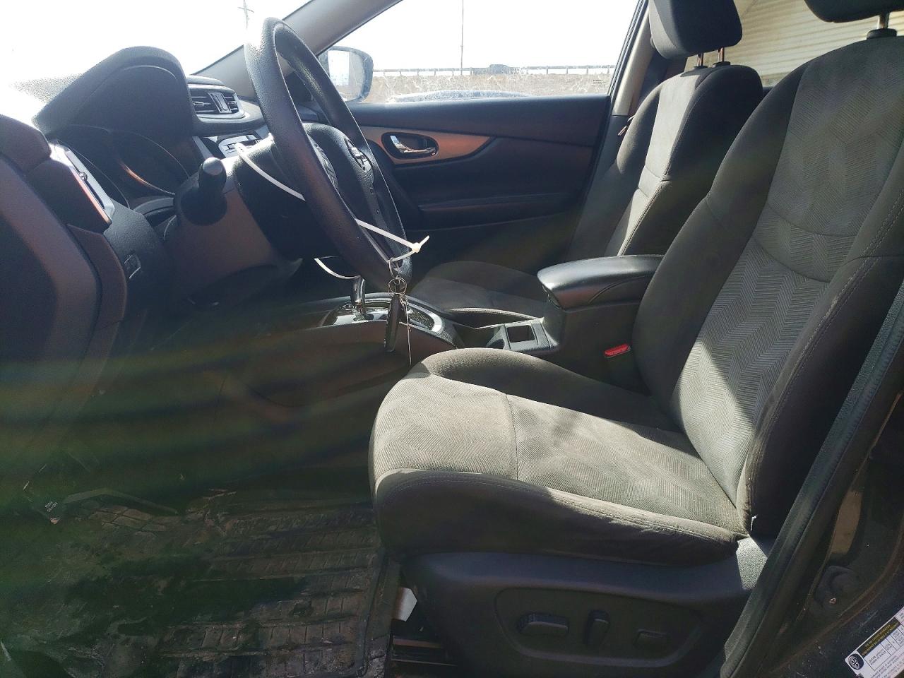 2016 NISSAN ROGUE SV photo 19