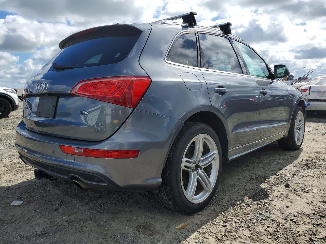 2012 AUDI Q5 PREMIUM PLUS photo 3