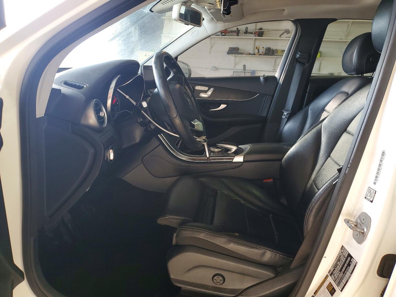 2016 MERCEDES-BENZ GLC 300 4MATIC photo 13