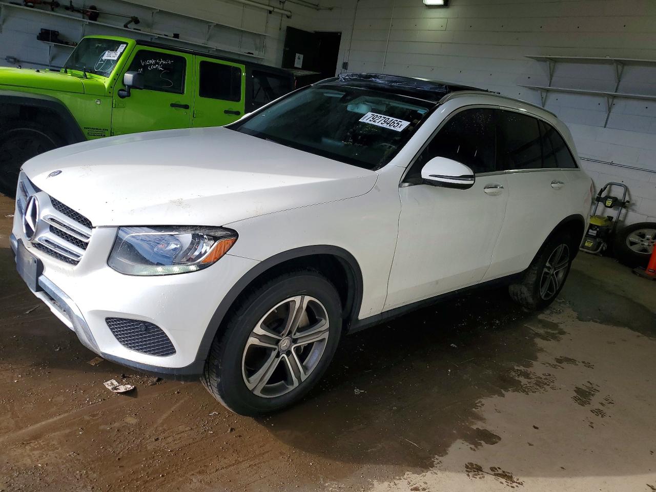 2016 MERCEDES-BENZ GLC