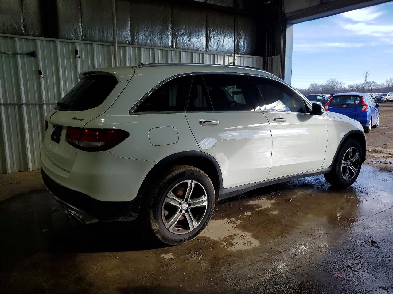2016 MERCEDES-BENZ GLC 300 4MATIC photo 5