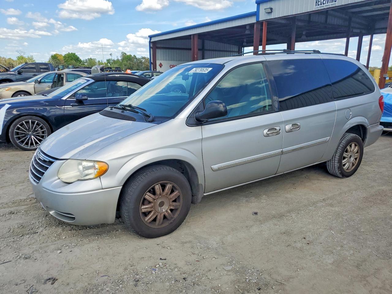 2006 CHRYSLER TOWN & COUNTRY