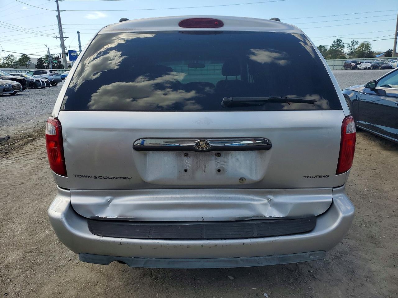 2006 CHRYSLER TOWN & COUNTRY TOURING photo 16