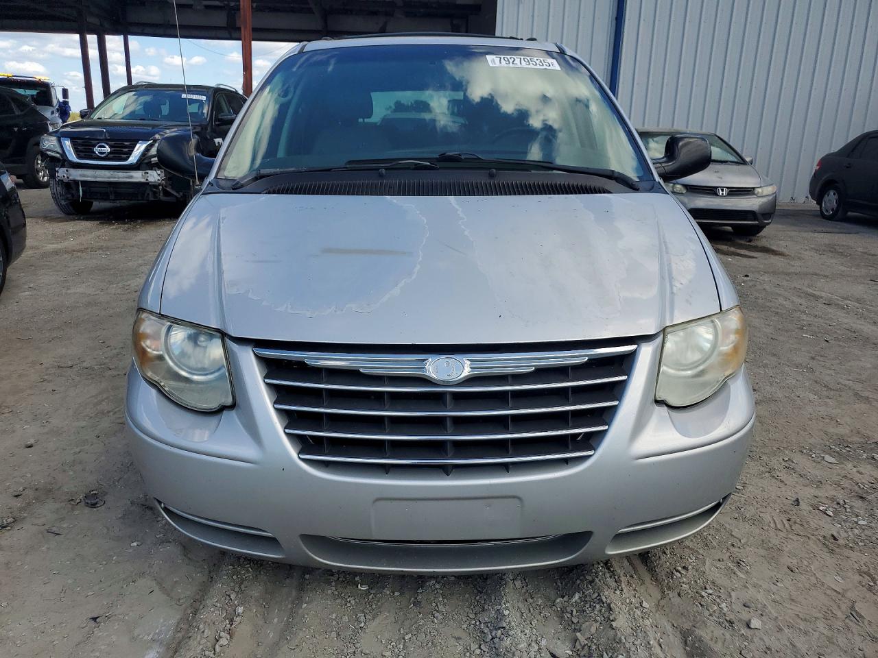 2006 CHRYSLER TOWN & COUNTRY TOURING photo 13