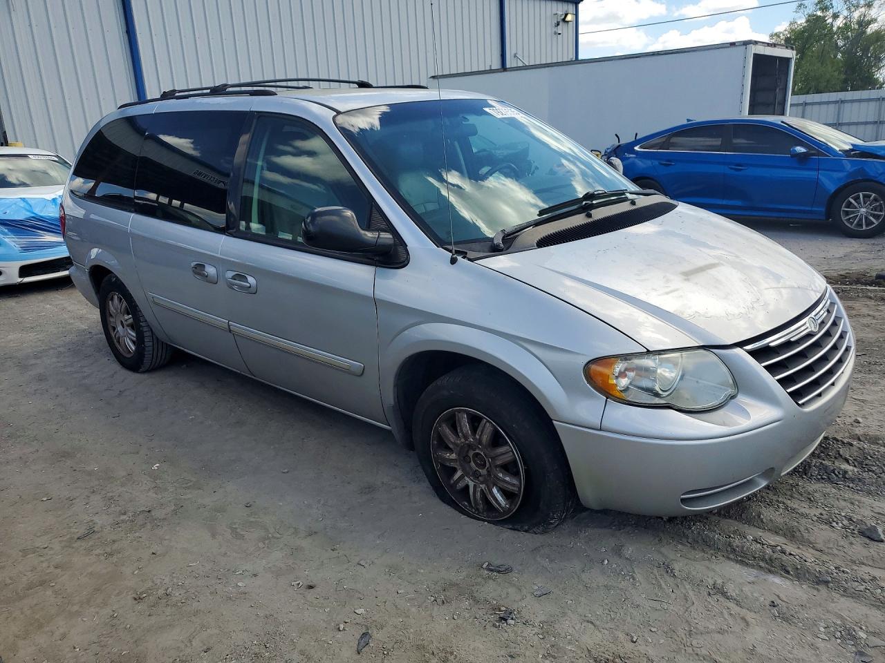 2006 CHRYSLER TOWN & COUNTRY TOURING photo 10
